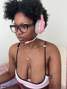 mochamimi: онлайн-секс-чат