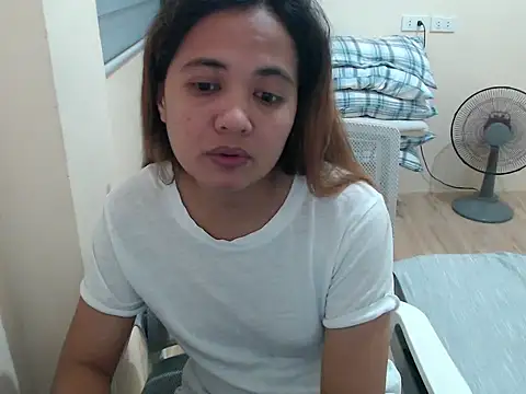 xTheLastVIRGINx live XXX chat