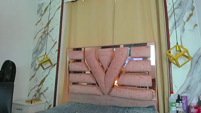 Antonella_And_Thiago 网络视讯表演