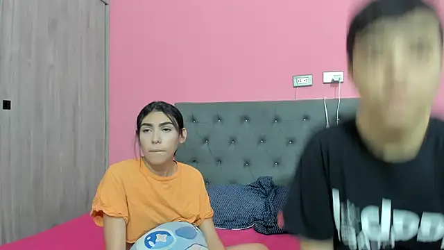 ariloe_quintero's Live XXX Chat