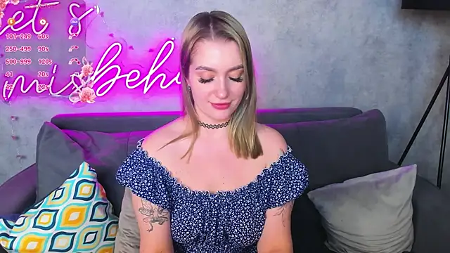 XXX chat uživo modela Viickie_Nelsson