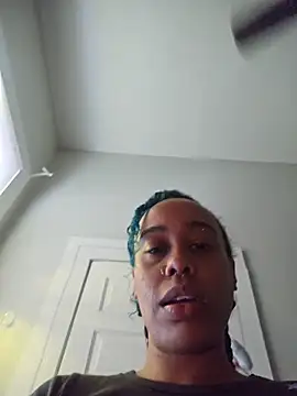 XXX chat uživo modela Lunalovesyou8