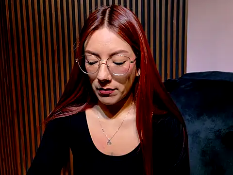 desk__desire 网络视讯表演