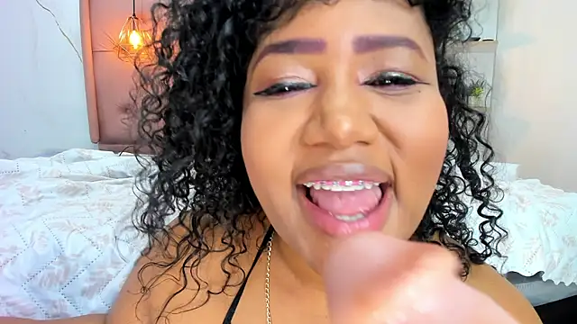 Belle_Brunette – webcam-show