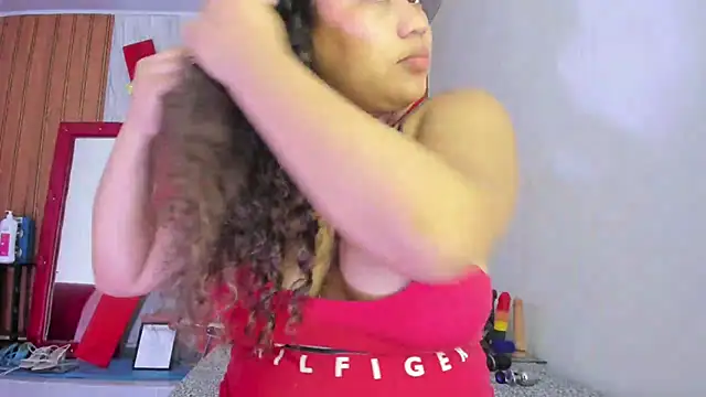 Lunastar02 লাইভ XXX চ্যাট