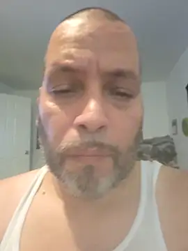 Just2much Show in webcam