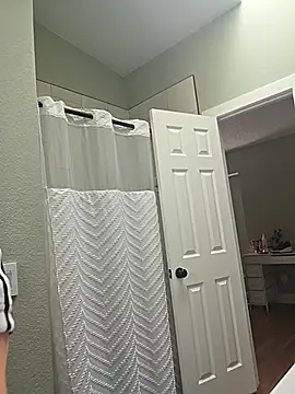 julimonroe: διαδικτυακό σόου στην κάμερα