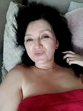 MilaSky4701 Show in webcam