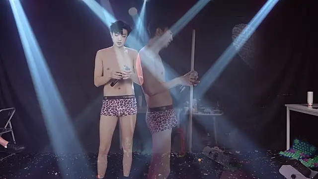 BTS-007: διαδικτυακό σόου στην κάμερα