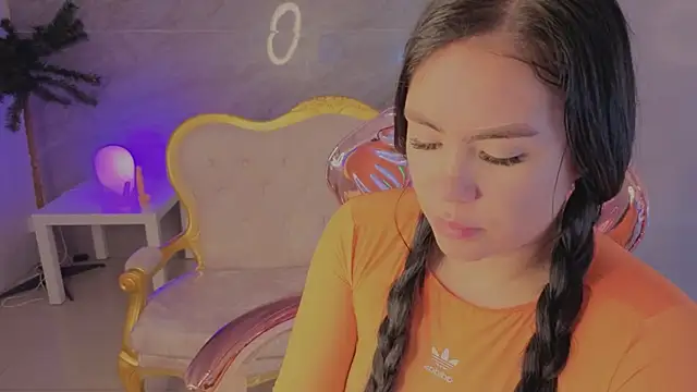 nati06_s' Live XXX Chat