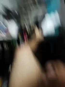 chocki7: διαδικτυακό σόου στην κάμερα