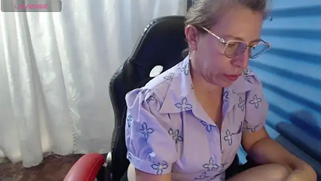 Chayla_Ruiz's Live XXX Chat