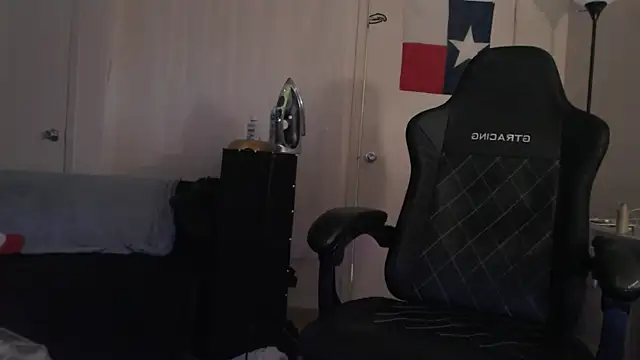 TypicalDepot5's Webcam Show