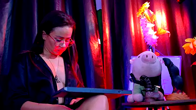 แชท XXX สดของ MistressSlut1