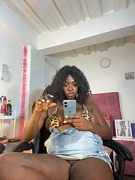 karinacortes 라이브 XXX 채팅