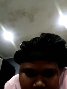 BustyBmw's Live XXX Chat