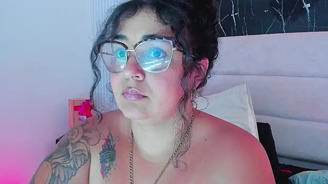 Sembang XXX Secara Langsung Reginavegaa