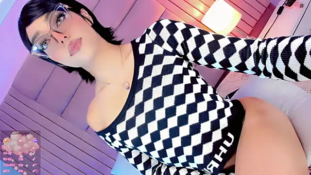 Camille_deluxe Show Webcam