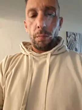 Valen_tinx19cm Pertunjukan Webcam