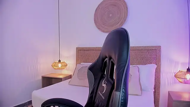 دردشة desireee_ الجنسية المباشرة