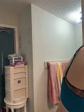 lolabunny9 Show in webcam