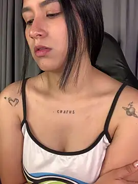 Chat +18 de Val12777 ao vivo