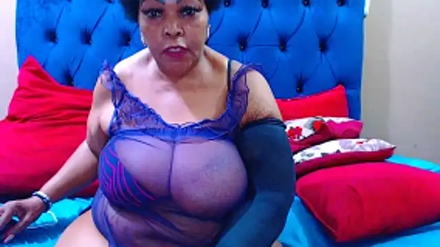 Chat XXX en directo de ebonycandy10