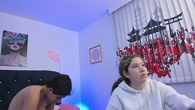 แชท XXX สดของ valeria_and_zoe