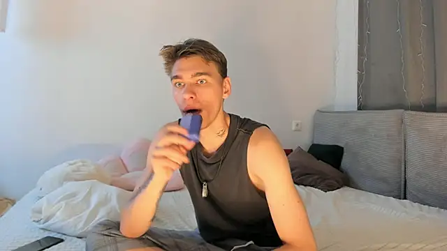 Shadow_blink élő XXX-chatje