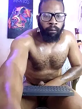 King_Malik: διαδικτυακό σόου στην κάμερα