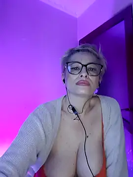 LunaBlaise Chat XXX in diretta