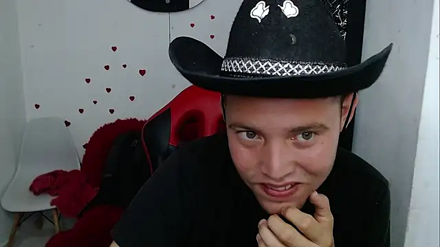 Webkamerová show sven_fox723
