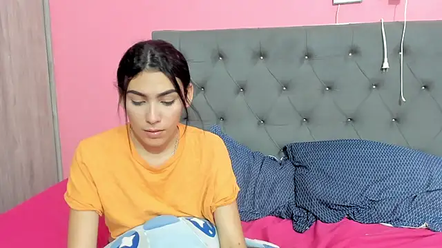 ariloe_quinteroのライブXXXチャット