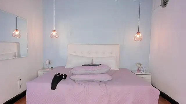 Anny_mayyer Chat XXX in diretta