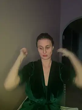 Flossy_Vettie Adlı Modelin Canlı XXX Sohbeti