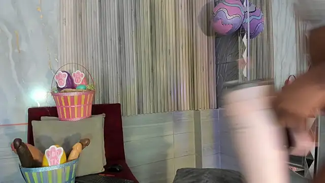 BriannaChelsea 现场XXX聊天