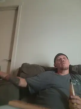 yourMasterisBored's Webcam Show