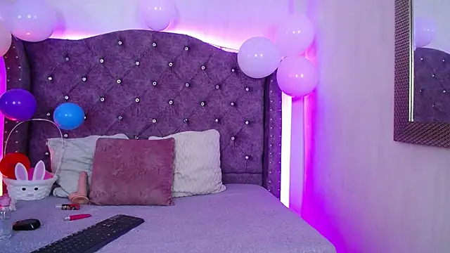 Lizza_Jones' Webcam Show