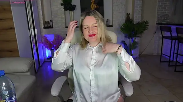 MariemLui's Live XXX Chat