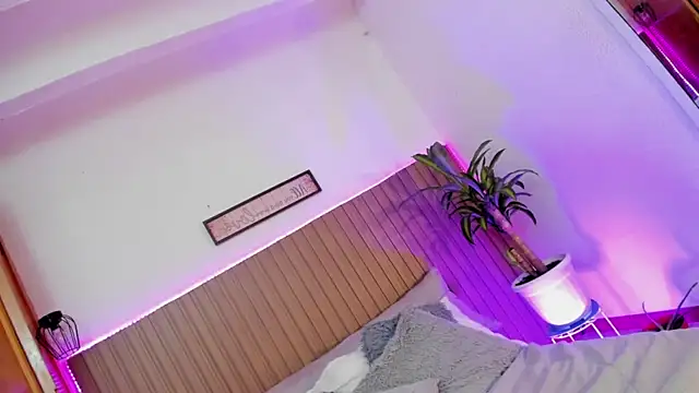 IndieMiller 라이브 XXX 채팅