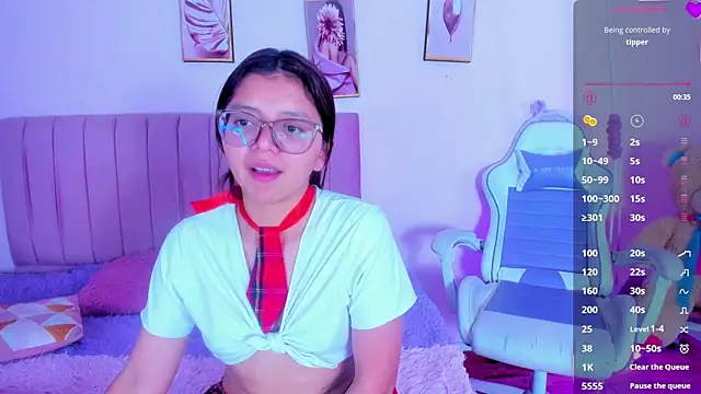 Živý XXX chat Zoow_bluussh