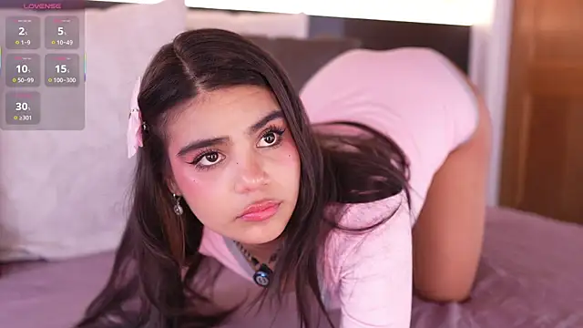 IvyEllisのライブXXXチャット