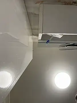 Živý XXX chat Lucy_doll22