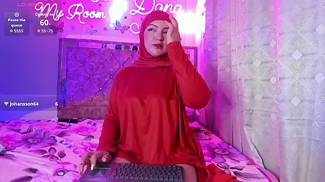 Dana-Alabi's Live XXX Chat