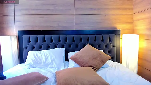 Roseaurora's Live XXX Chat