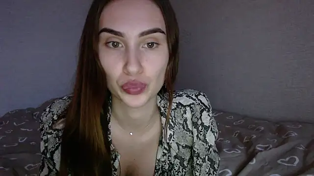 عرض كام yourameliaa