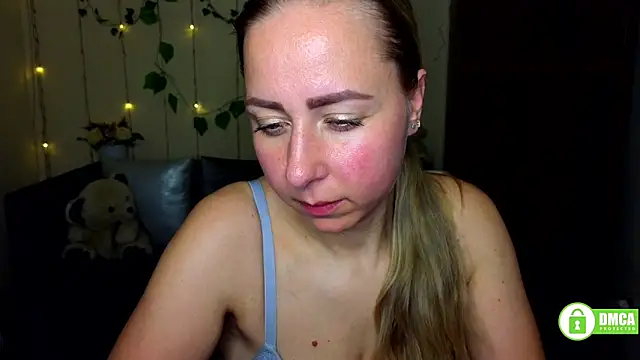 AlicewonderrmissのライブXXXチャット