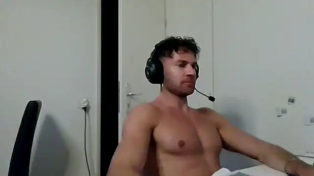 Вебкам-шоу alpha-hunk