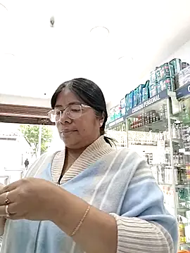 Chatroom XXX en direct de __valentina18