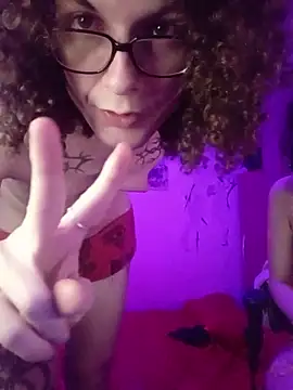 Pokazy przed kamerką – Neural_vampyr